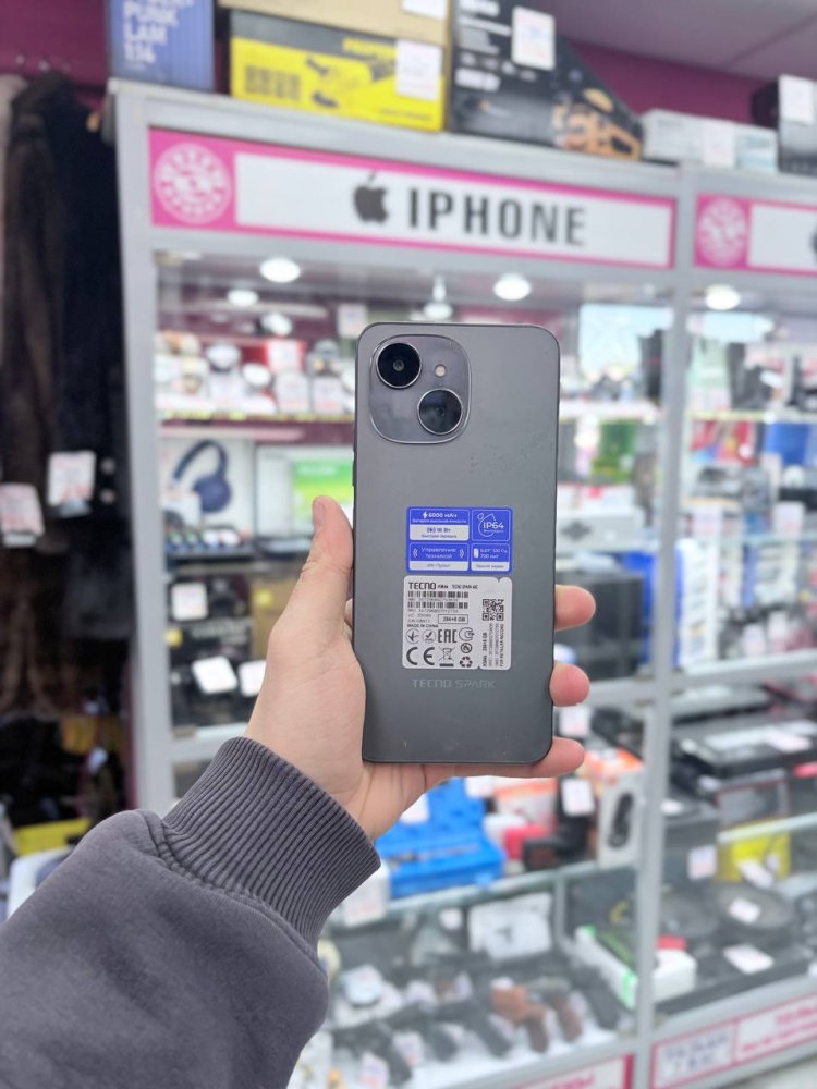 Мобильный телефон Tecno Spark 40c 8\256
