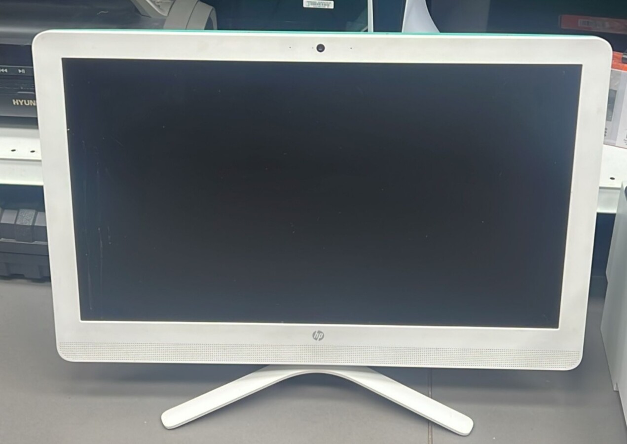 Моноблок HP AMD A8-7410 2.2x4/8/256 SSD