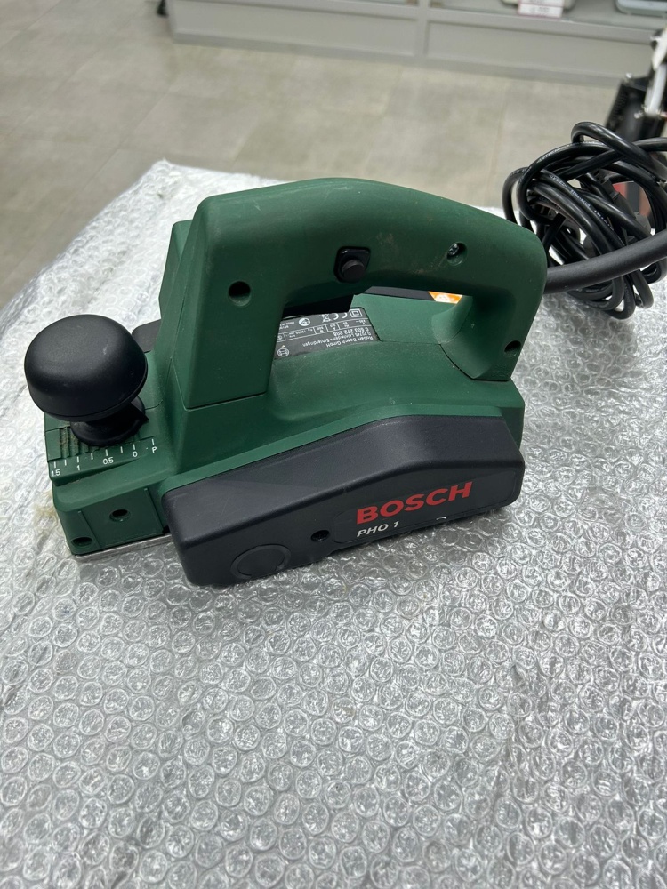 Рубанок Bosch PHO 1
