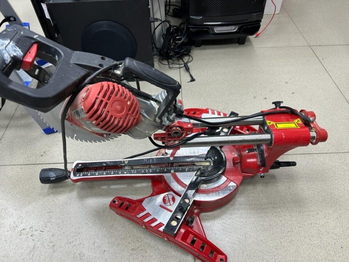 Торцовочная пила Elitech 2131