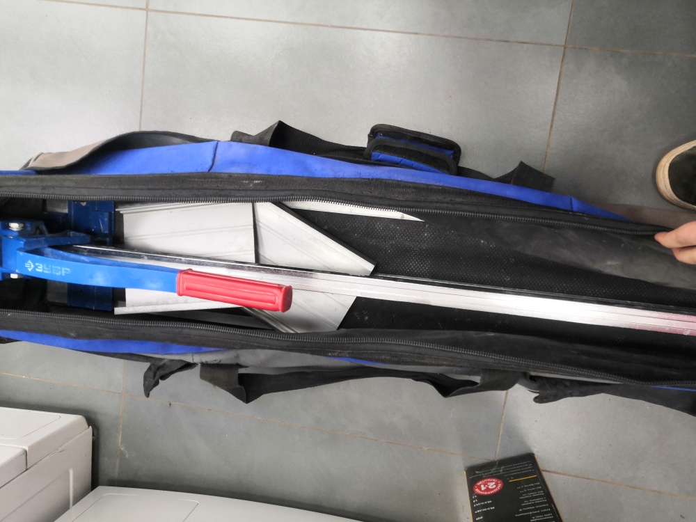 Плиткорез зубр