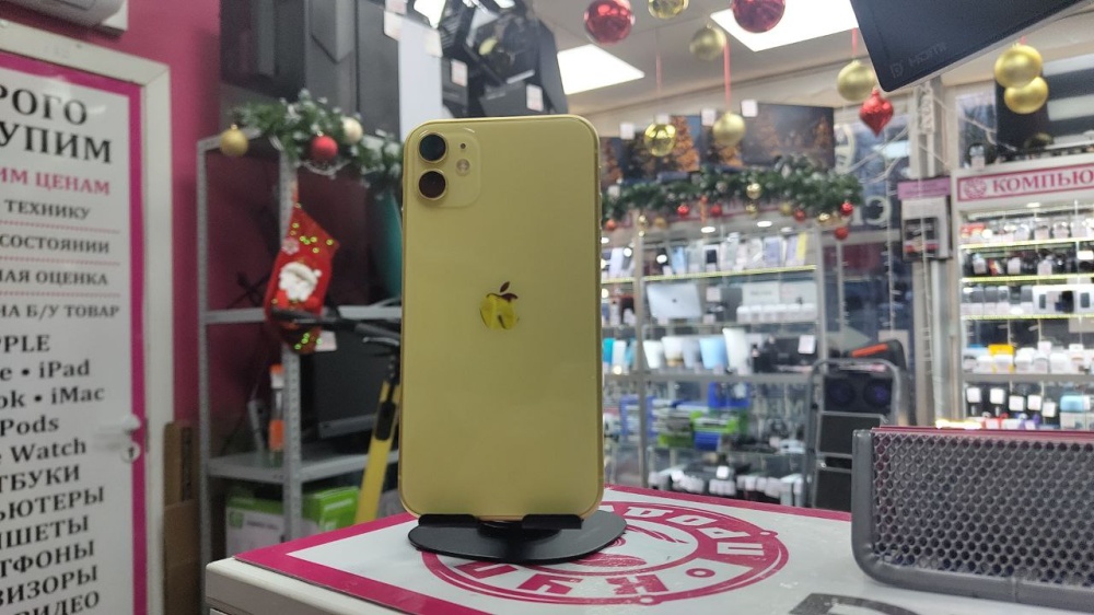 Смартфон iPhone 11 64Gb 76%