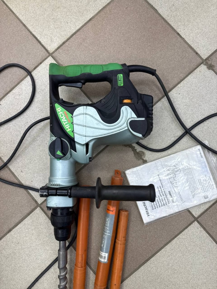 Перфоратор HITACHI DH 40 MR