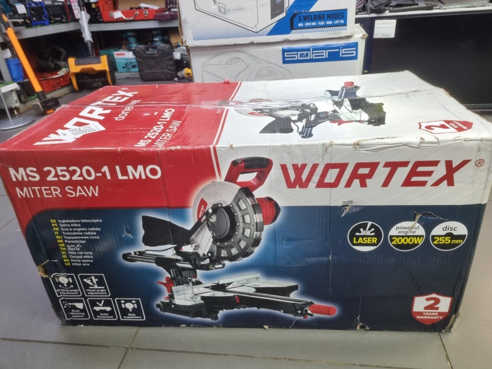Торцовочная пила WORTEX 2520-1 LMO. Новая.