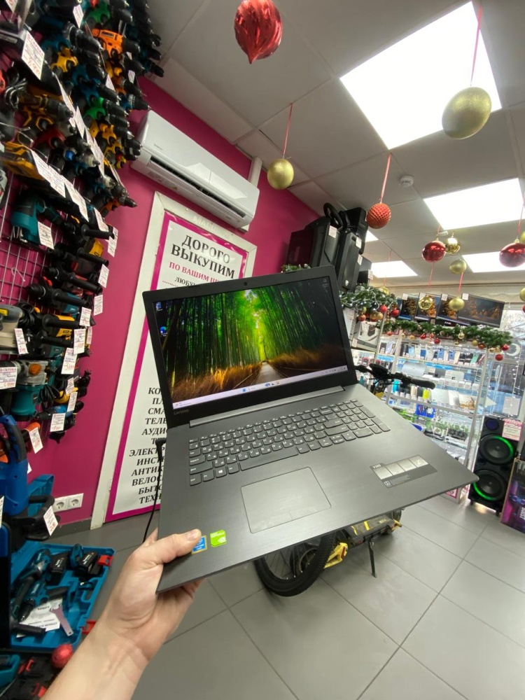 Ноутбук Lenovo 2.3х4/4/250 ssd/GeForce 920mx