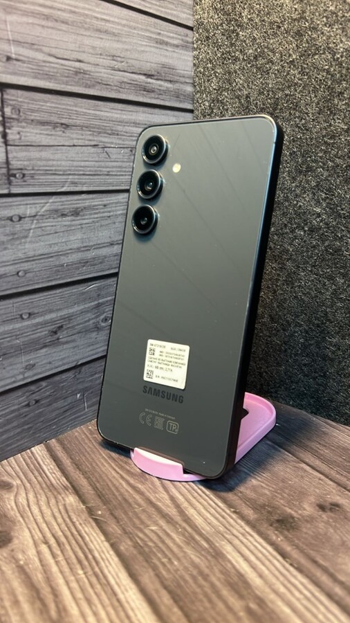 Смартфон Samsung S24 FE 8.256