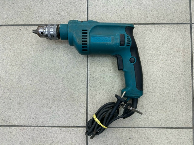 Дрель Makita