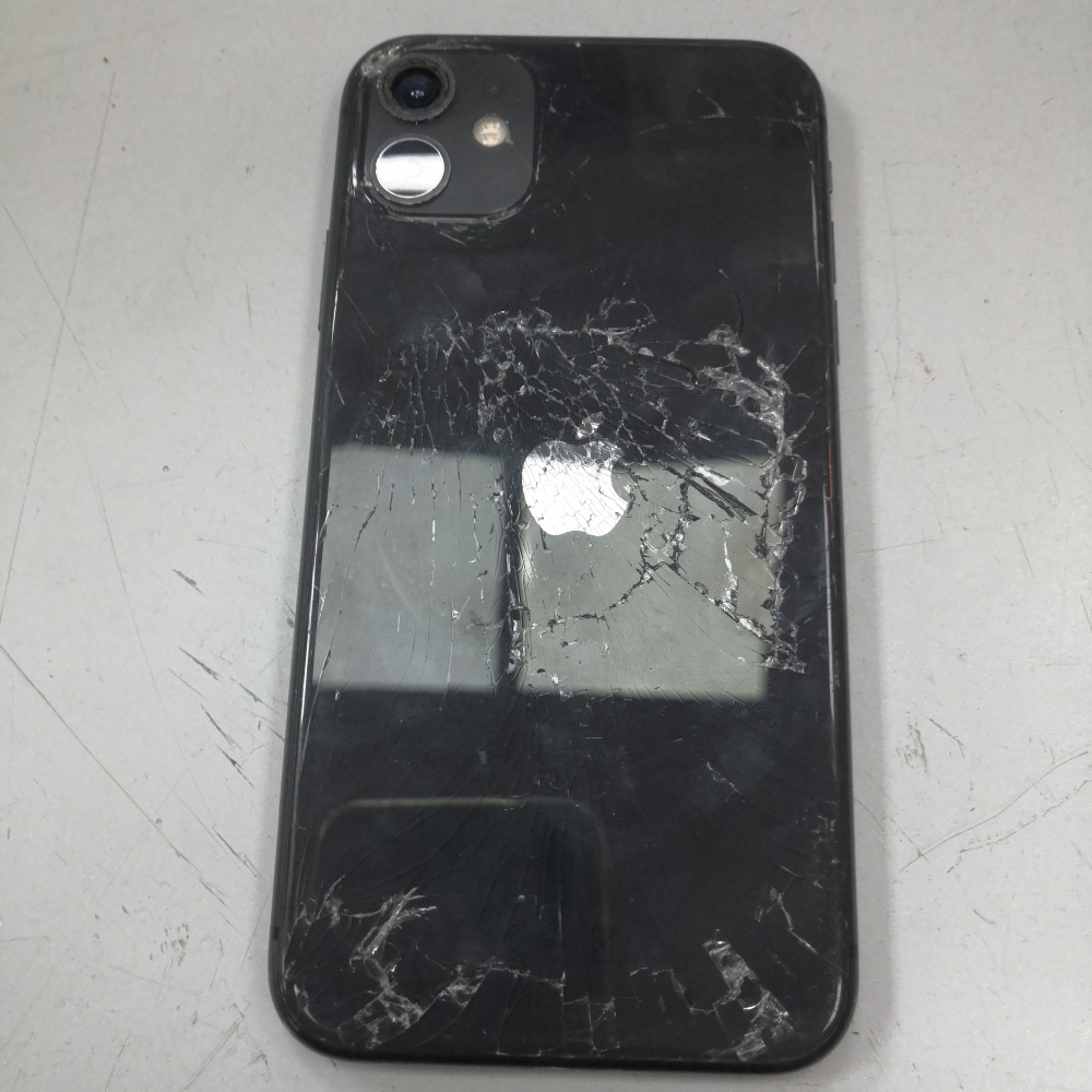 Смартфон iPhone 11 128 Gb